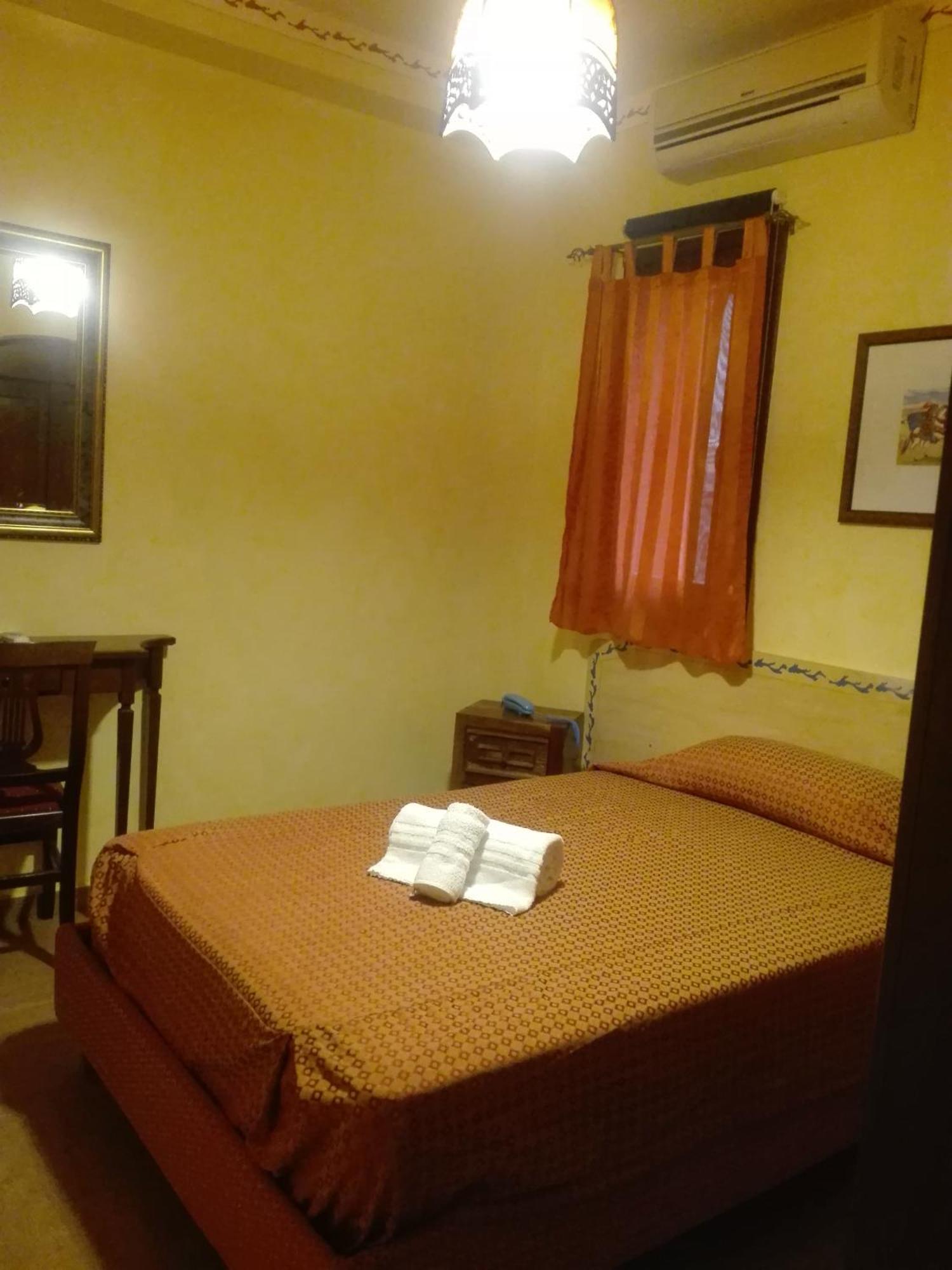 Couette-café Donna Sabella Santa Flavia